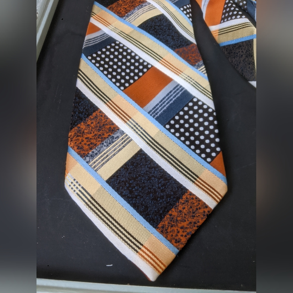 Vintage tie by Segnor Caporicci rare find - Picture 2 of 13